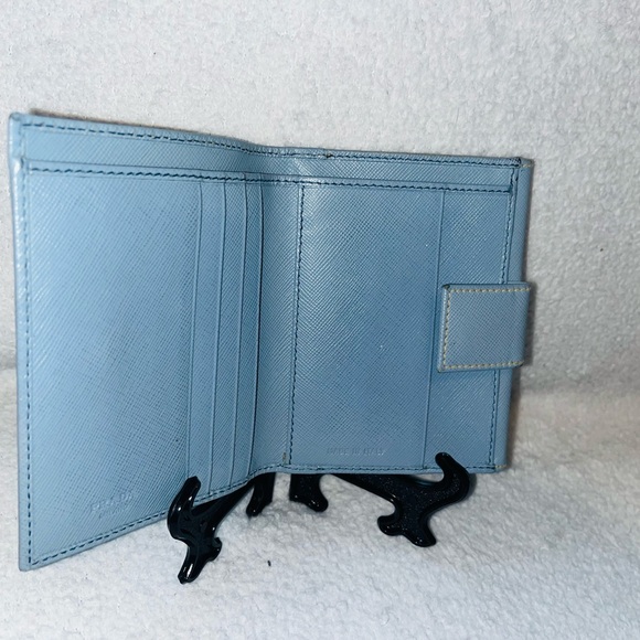 Prada Saffiano Periwinkle Bifold Wallet - Picture 11 of 16